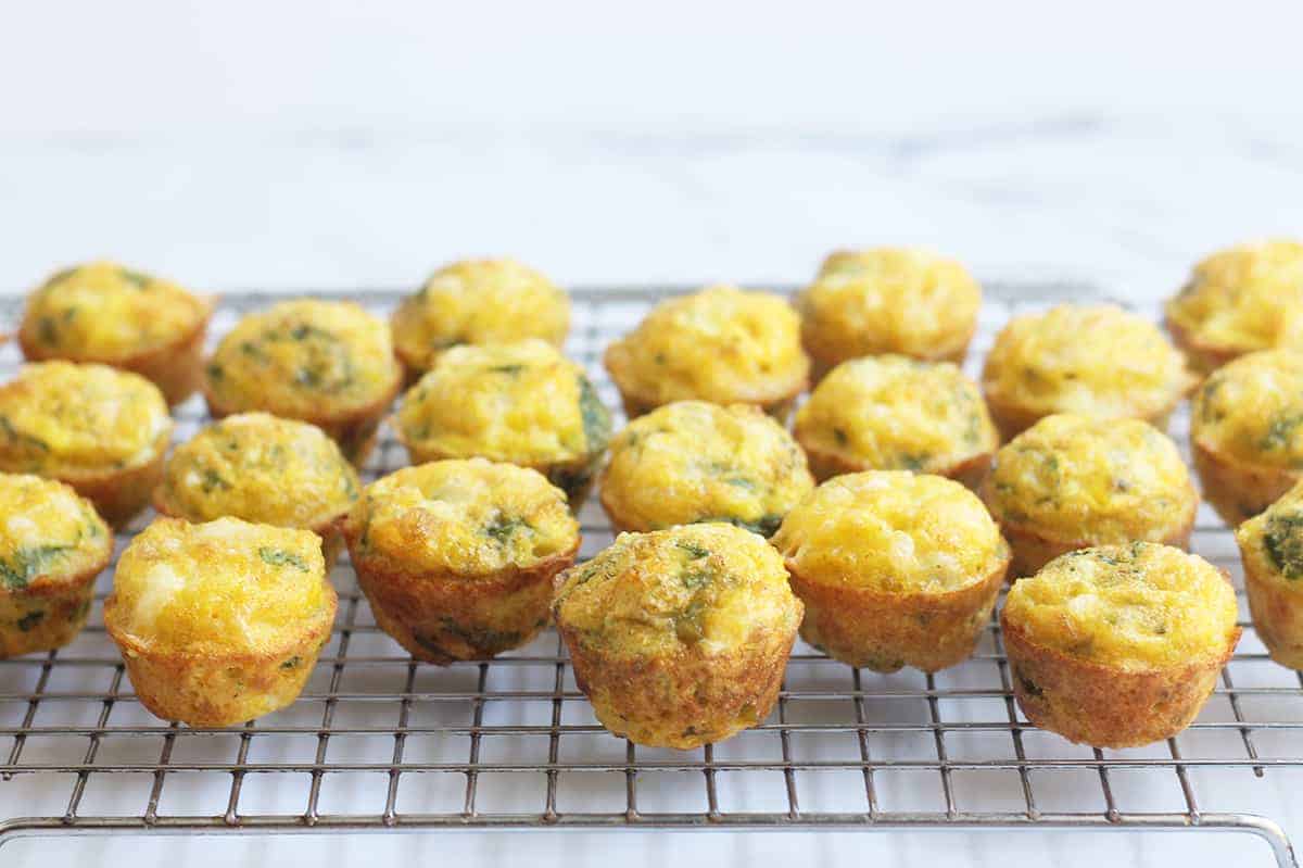 spinach-egg-muffins on wire rack